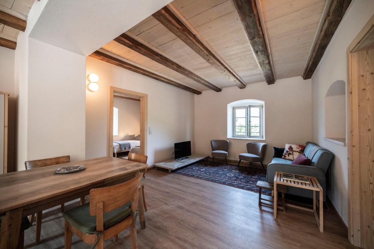 Apartamento Weingut Kornell - Schafferhaus Cosmas Und Zeder Terlano Exterior foto